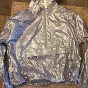 LIGHT PURPLE WINDBREAKER (UNDER ARMOUR)